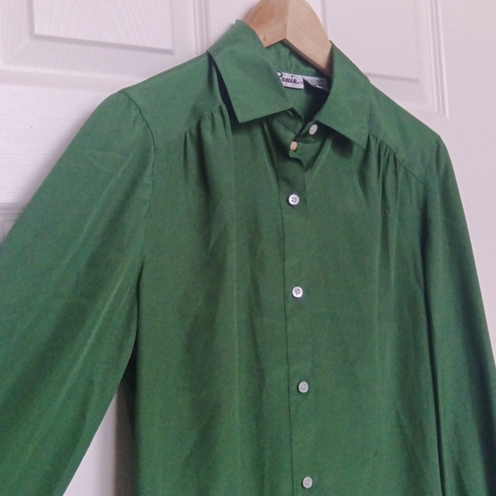 Ptp21" Vintage Flowy Green Long Sleeve Ruched Button Blouse - Picture 5 of 15
